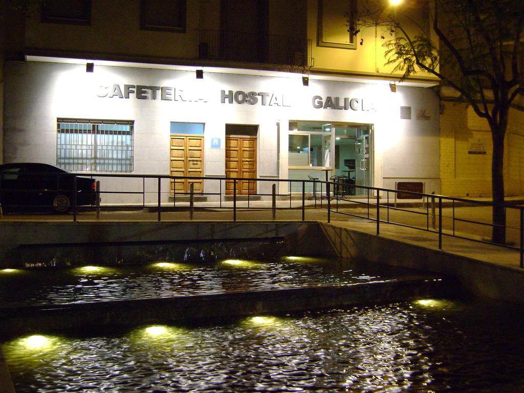 Hostal Galicia Don Benito Buitenkant foto
