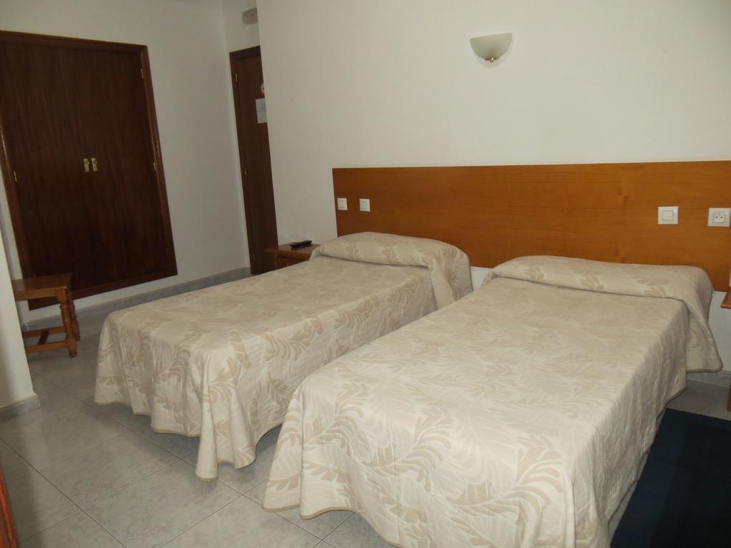 Hostal Galicia Don Benito Buitenkant foto